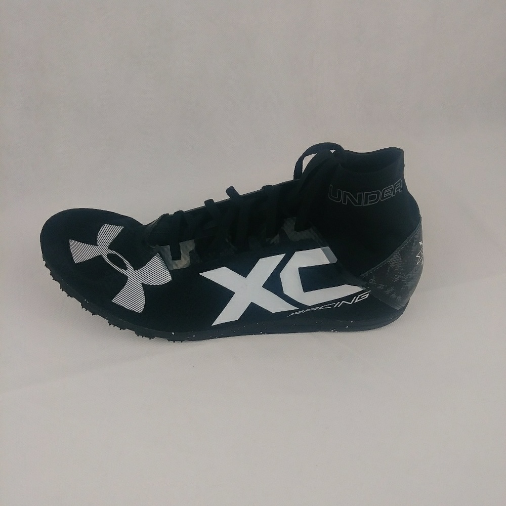 Under Armour Size 13 Charged Bandit XC Spikeless